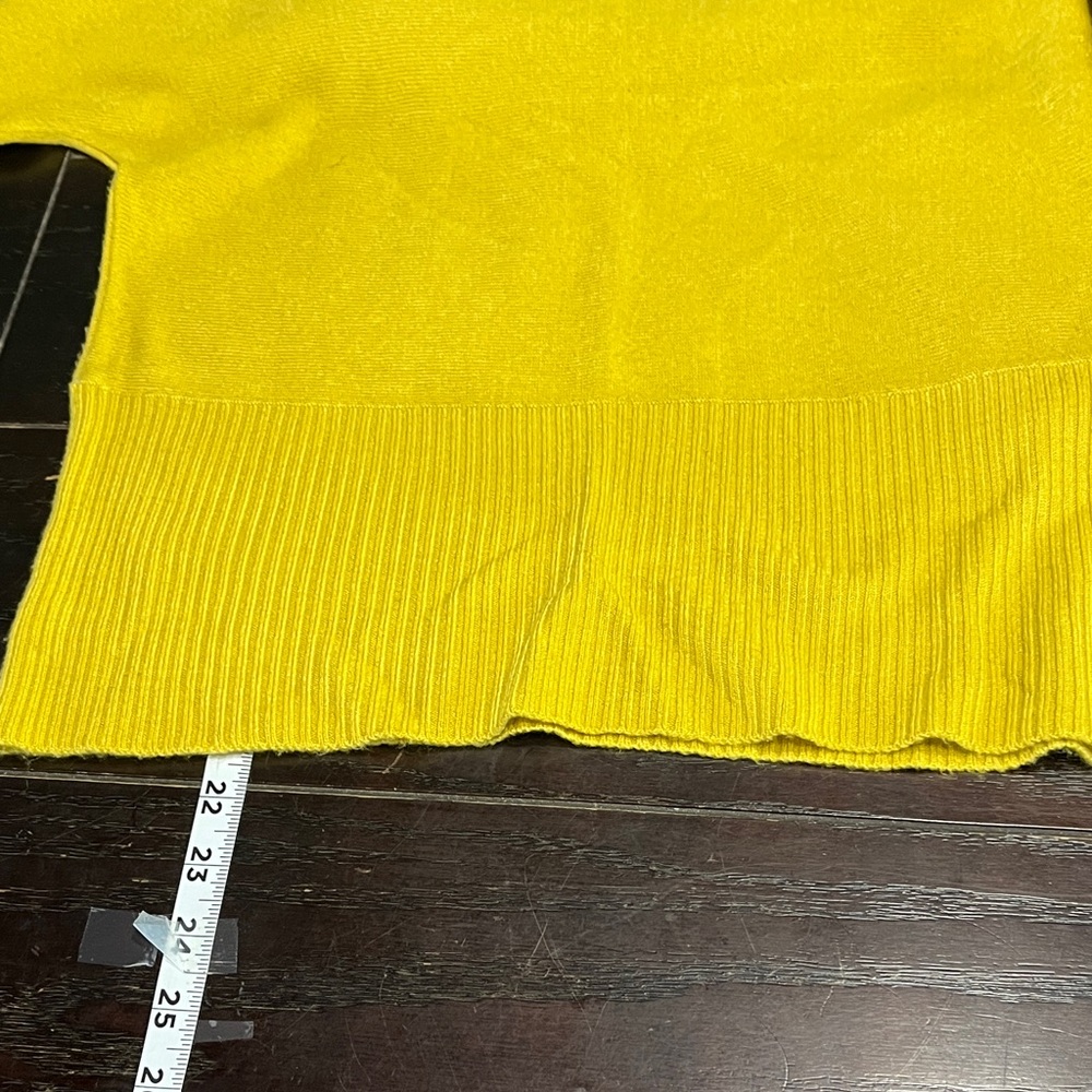 yellow gold poncho style sweater - Picture 3 of 5